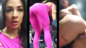 Masturbándose en el vestuario del gimnasio