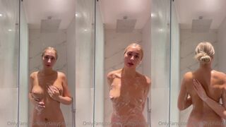 OnlyFans Lily Phillips - Taking a Bath