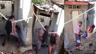 Dando o cu e o corno ligando