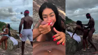 Mulata Carioca Folla en la Playa