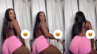 Morena rebolando shortinho rosa no cu